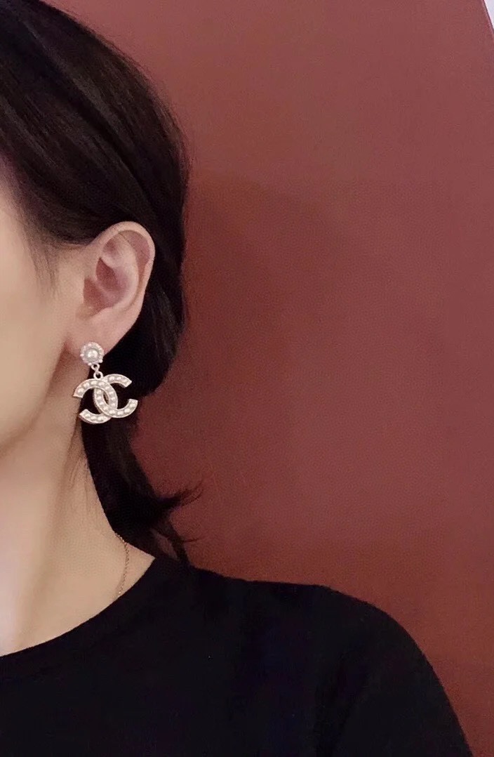 Ch**el earrings